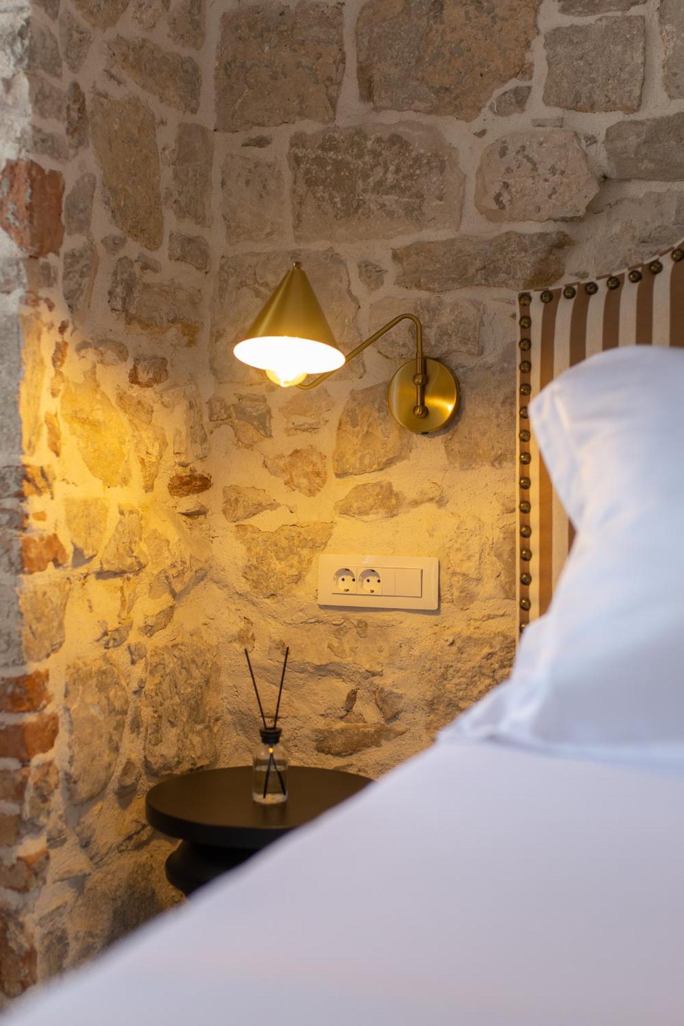 Balturio Boutique 4 Stars Properties In The Center Kaštela Δωμάτιο φωτογραφία